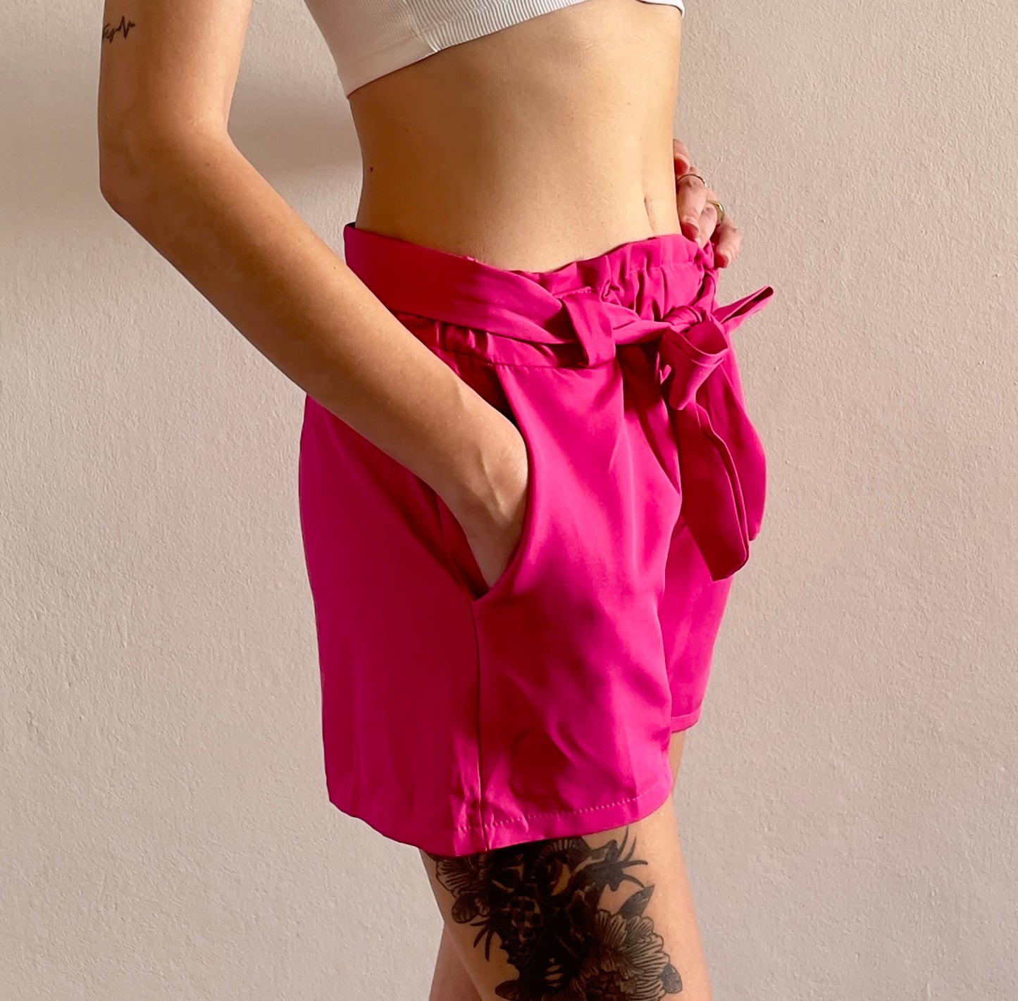 SHORT CINTURA NODO FUCSIA